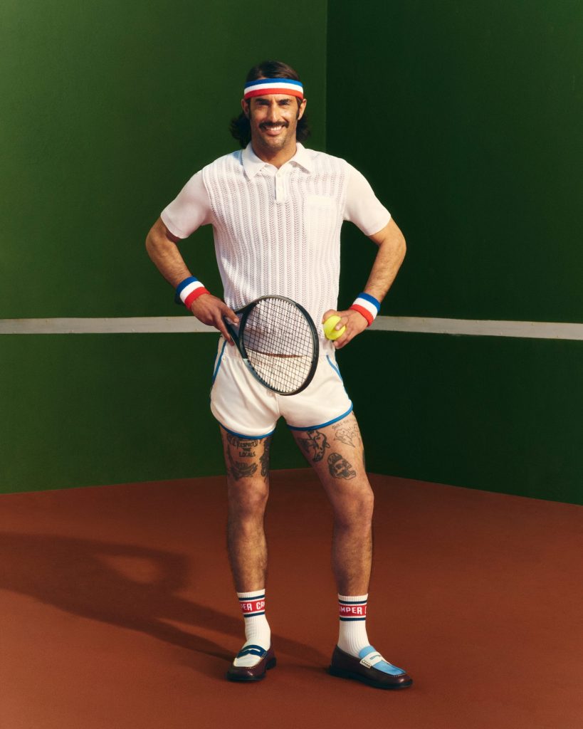 แคมเปญของแคมเปอร์ที่มีนักแสดงท้องถิ่นรับบทเป็นตัวละครในคลับเฮ้าส์