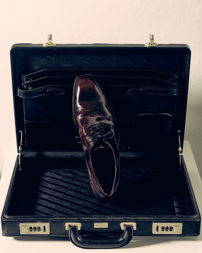 รองเท้า Stanton Derby จาก Saint Laurent