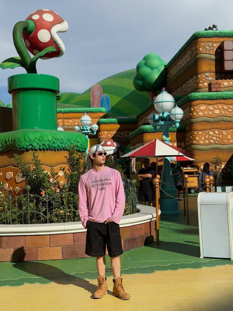 เอส ศุภ ในลุค Y2K Streetwear