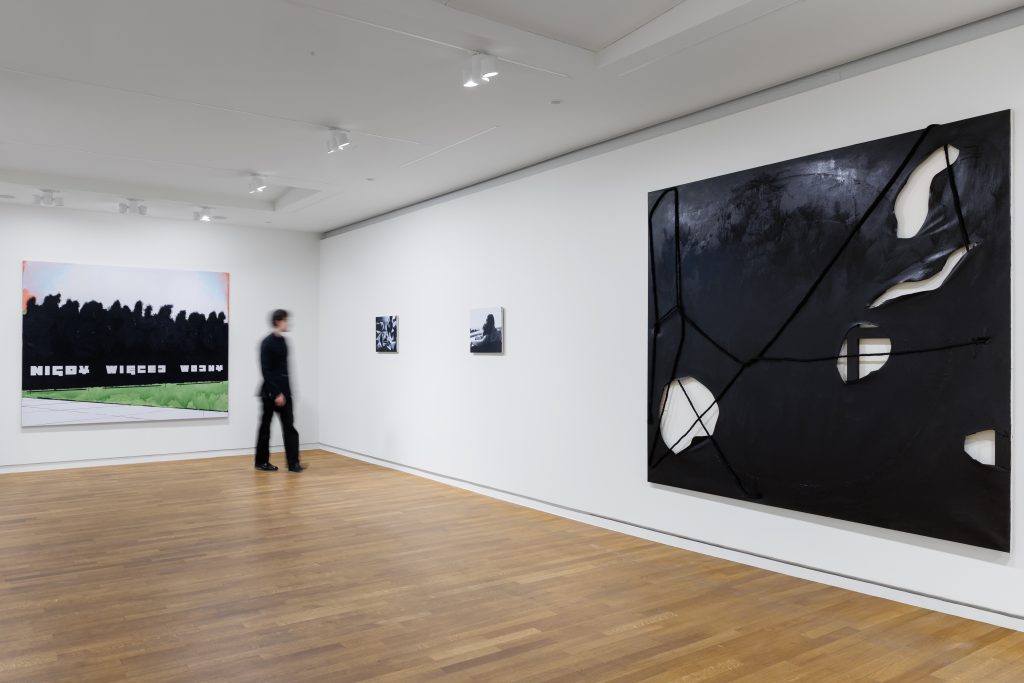 Grey Eyes นิทรรศการศิลปะโดย Wilhelm Sasnal ฉลองครบรอบ 20 ปี Espace Louis Vuitton Munich