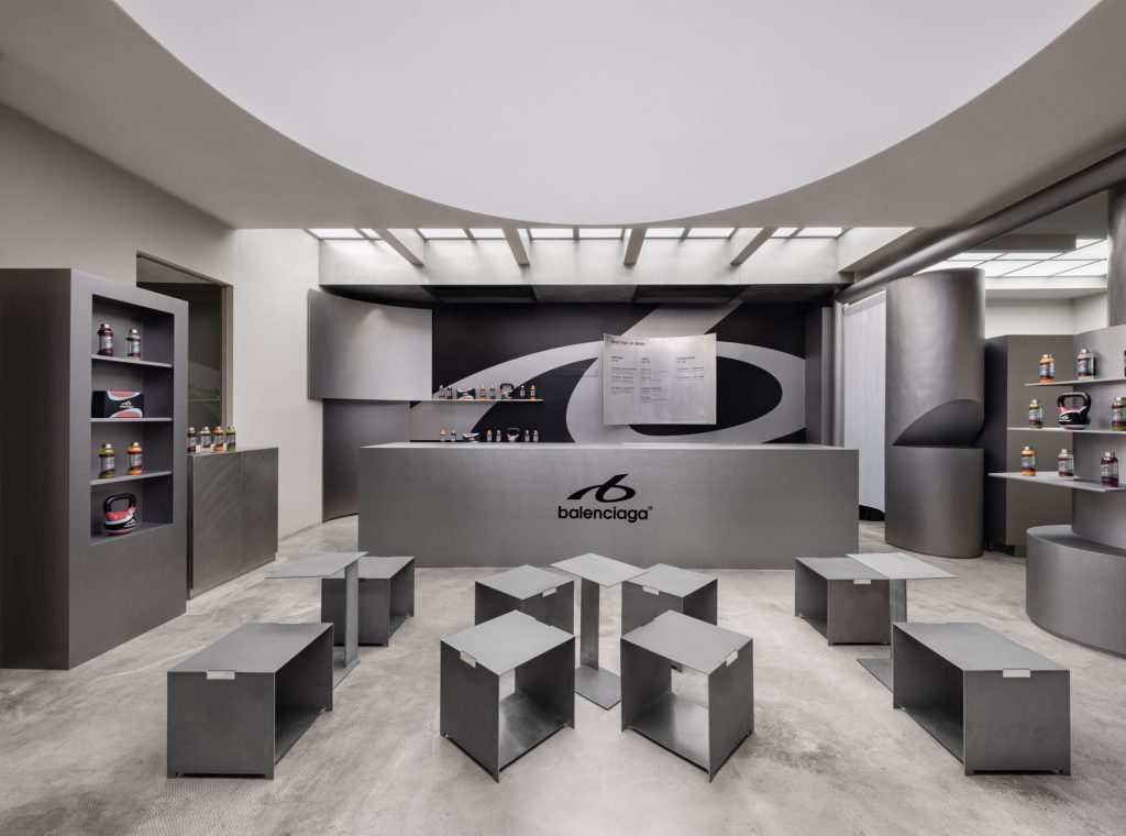 พาชม Balenciaga Boost Pop Up ณ ย่านอารีย์ 