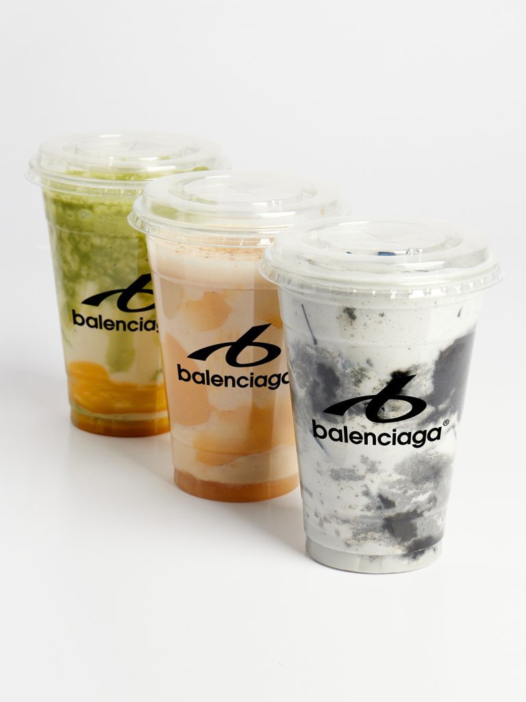 เมนูสมูตตี้สุดพิเศษจาก Balenciaga Boost Pop Up